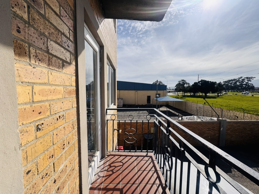 To Let 2 Bedroom Property for Rent in Rome Western Cape